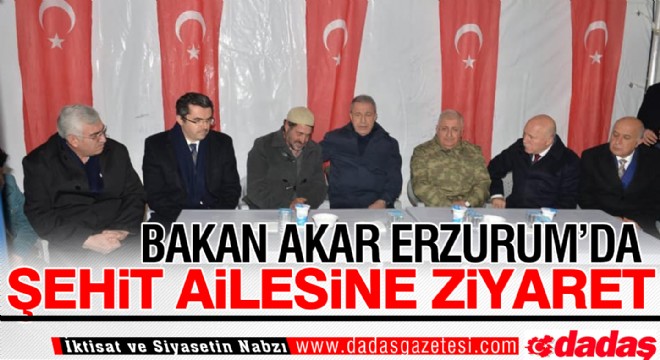 Bakan Akar'dan şehit ailesine ziyaret 